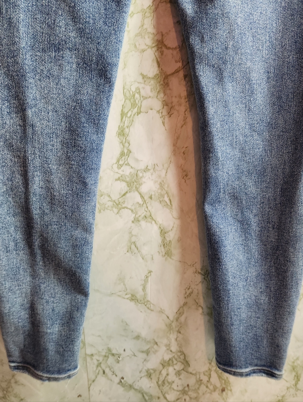 EXPRESS Mid Rise Skinny Jeans - Picture 9 of 14